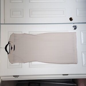 Slightly fitted, cap sleeve, tan, dress